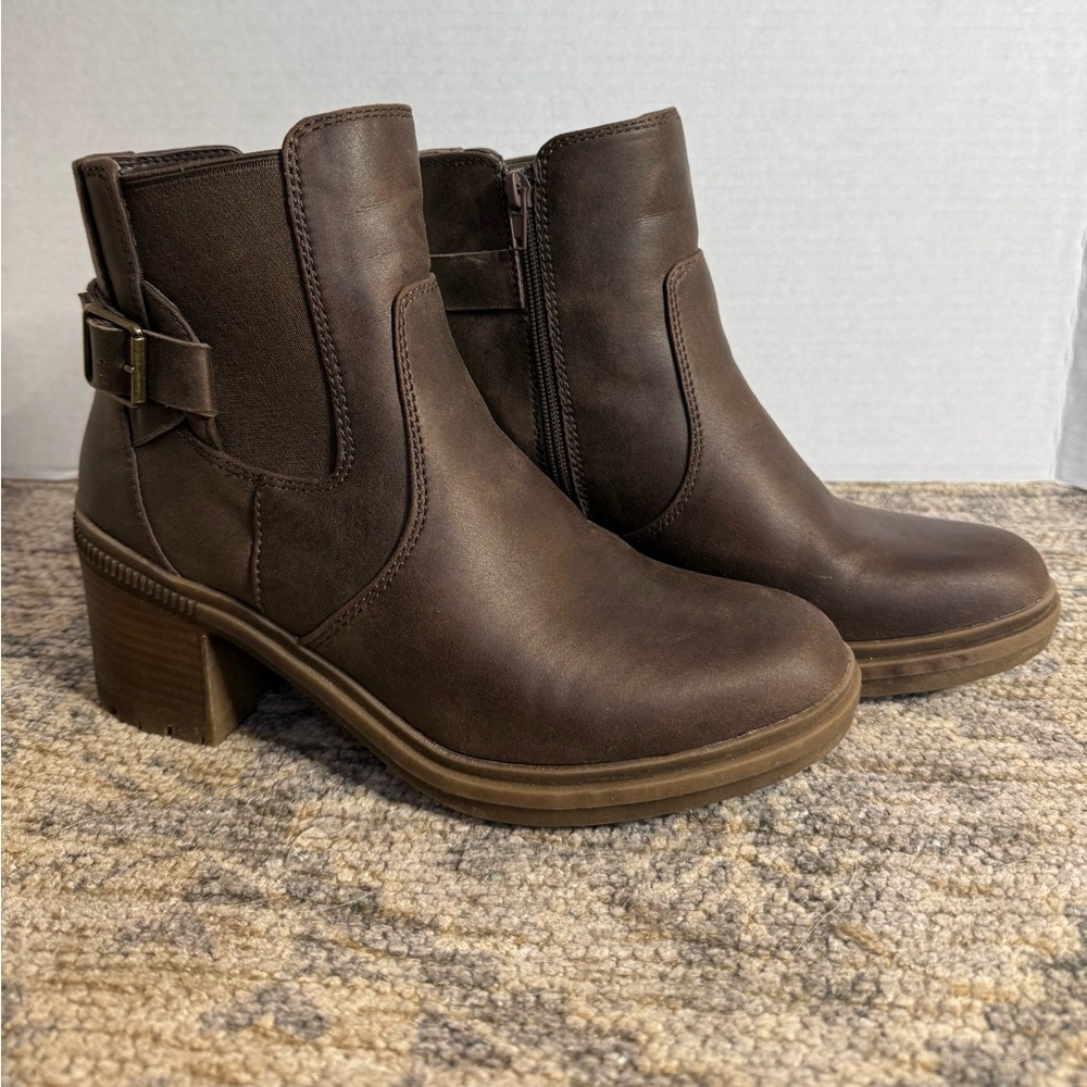 Brown boots